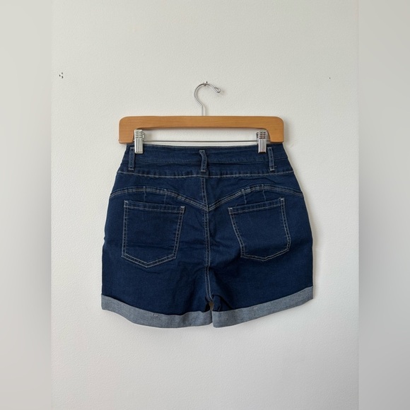 Romastory High Waisted Stretch Denim Shorts – Medium & Large – NWT - Picture 4 of 7